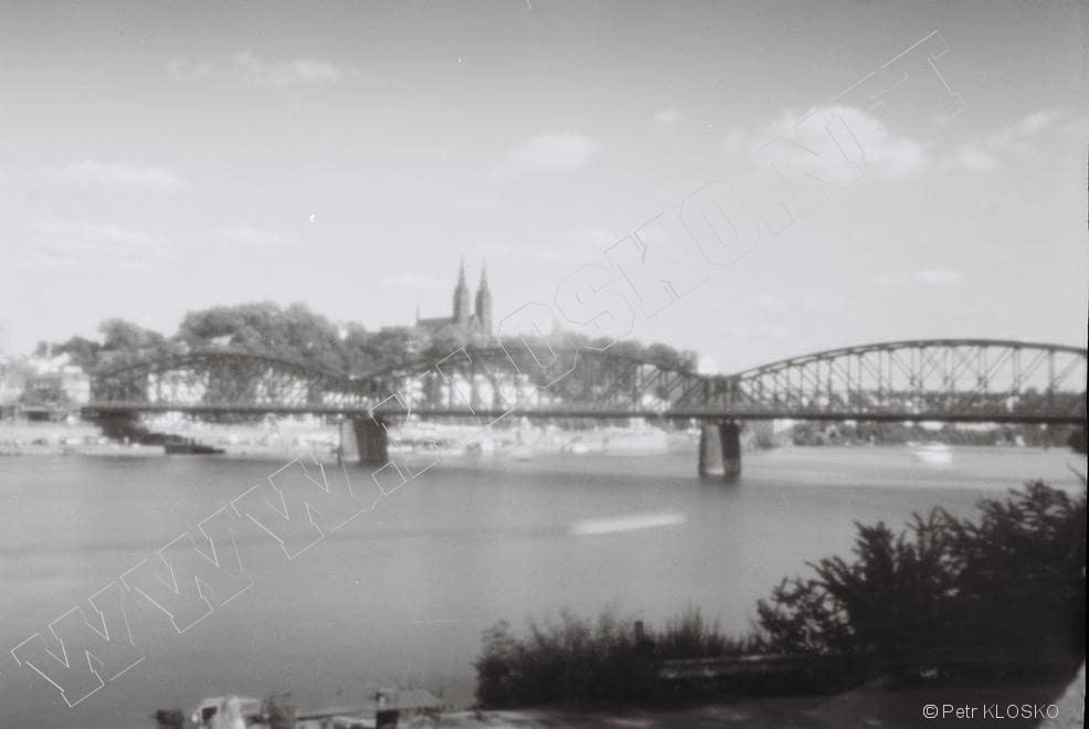 Detail - Drkov komora - fotky XXII - Vyehrad, most, vlak