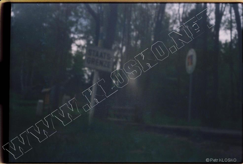 Detail - D�rkov� komora - fotky IX - Trojst�t�, st�tn� hranice